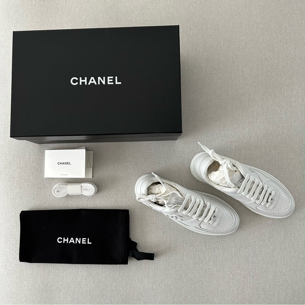 New Chanel Calfskin White Leather Sneakers 2023, Size 36.5 - Picture 3 of 5